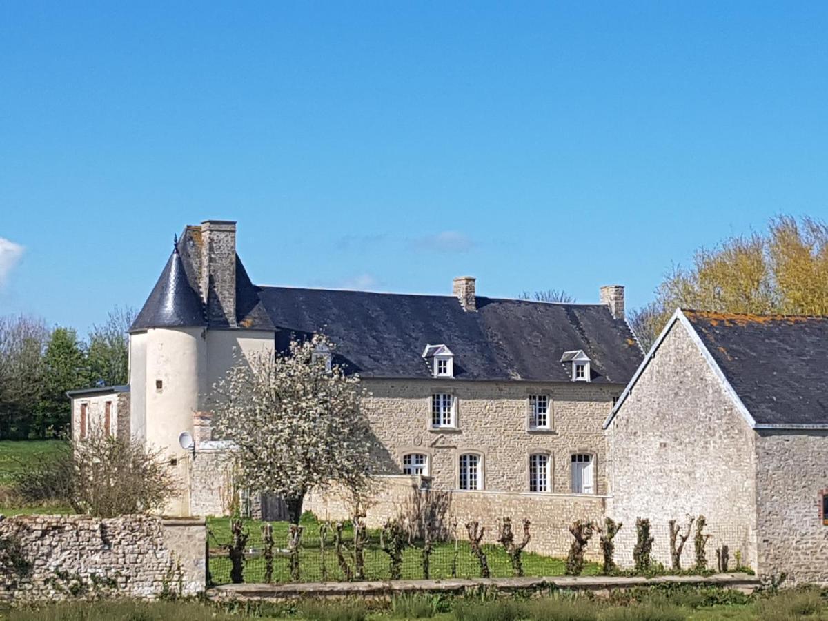 Manoir De Pierreville Audouville-la-Hubert Exteriör bild