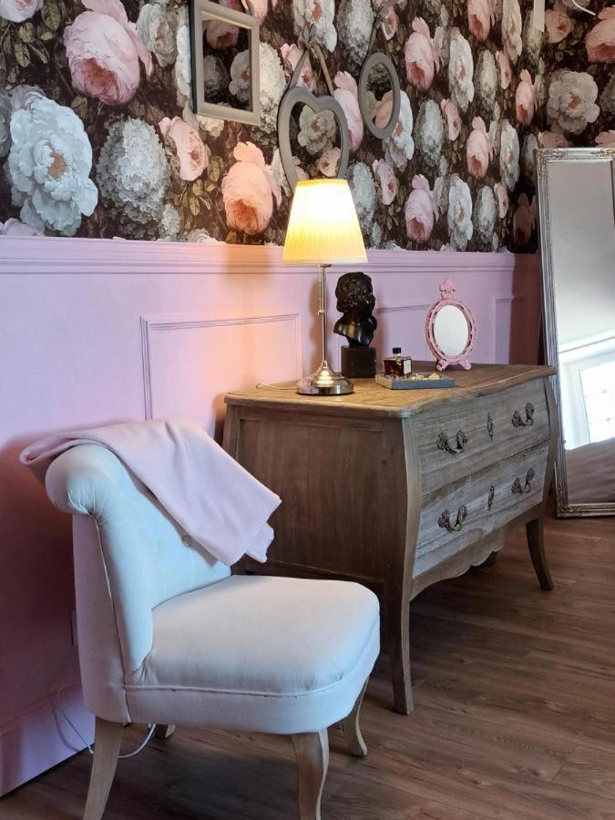 Manoir De Pierreville Audouville-la-Hubert Exteriör bild